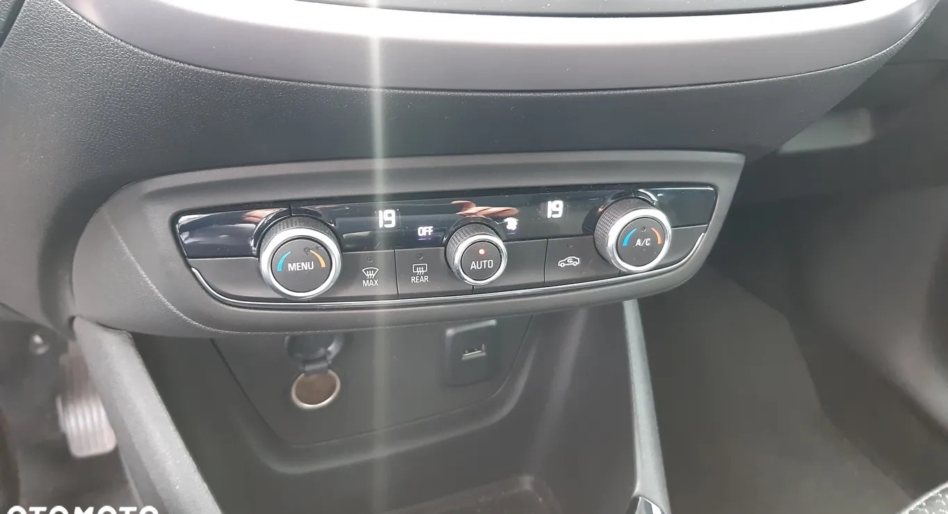 Opel Crossland X cena 49999 przebieg: 101990, rok produkcji 2019 z Marki małe 277